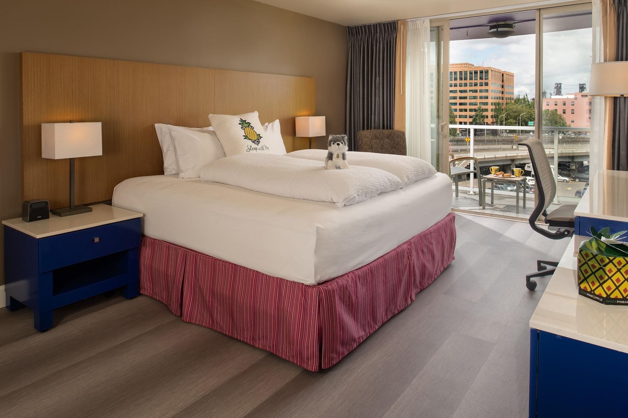 Staypineapple, Hotel Rose, Downtown Портланд Екстериор снимка