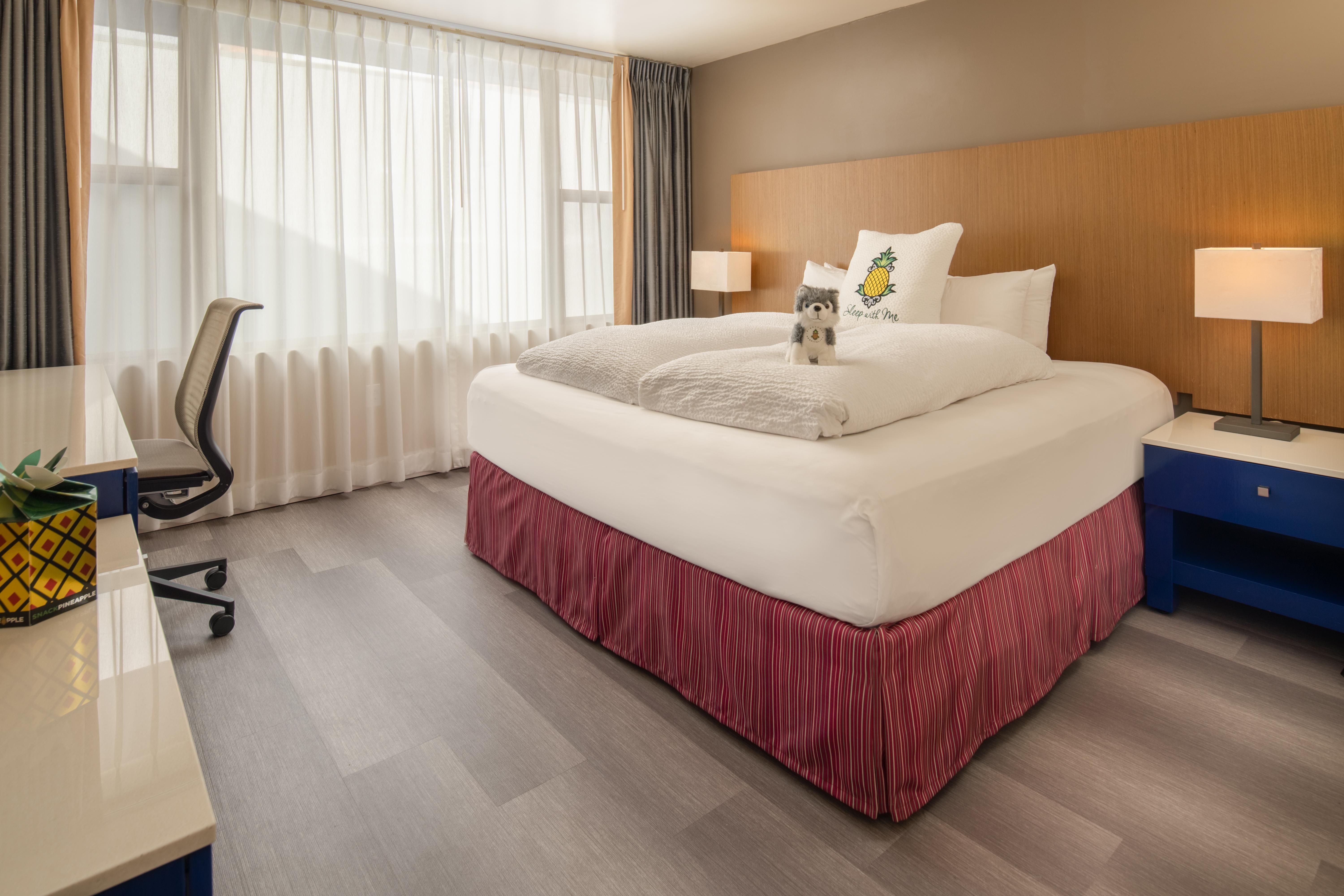 Staypineapple, Hotel Rose, Downtown Портланд Екстериор снимка