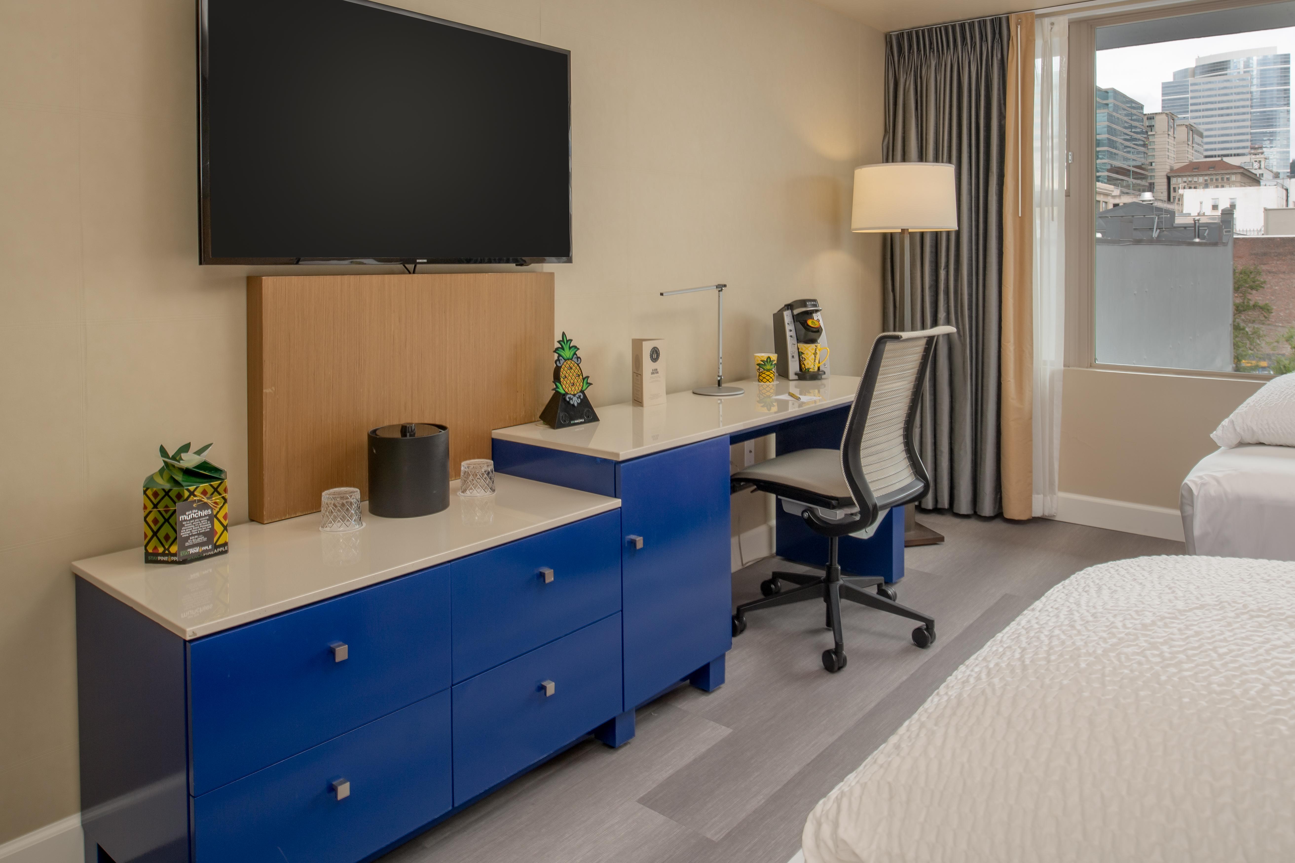Staypineapple, Hotel Rose, Downtown Портланд Екстериор снимка